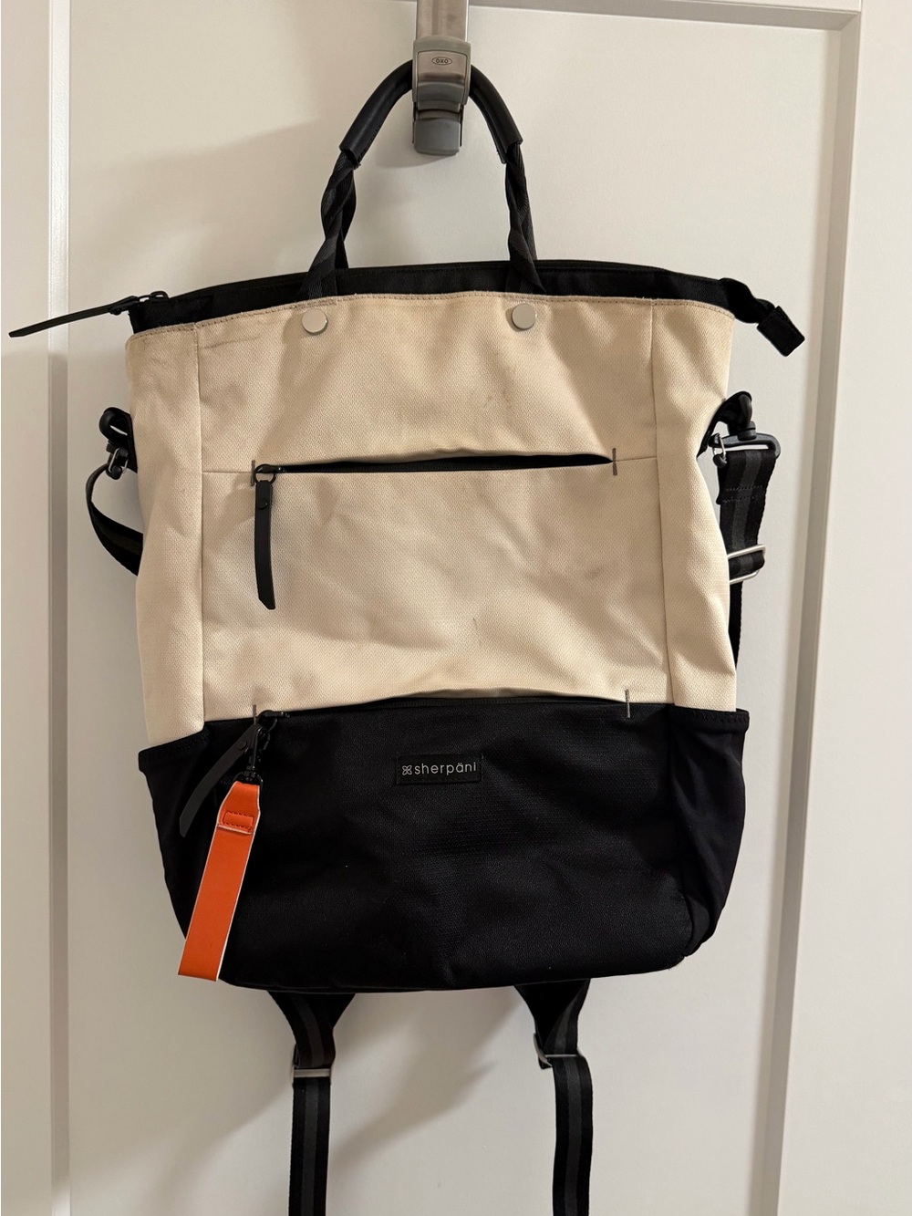 Sherpani Camden Convertible Backpack Tote Crossbody Bag Cream Black